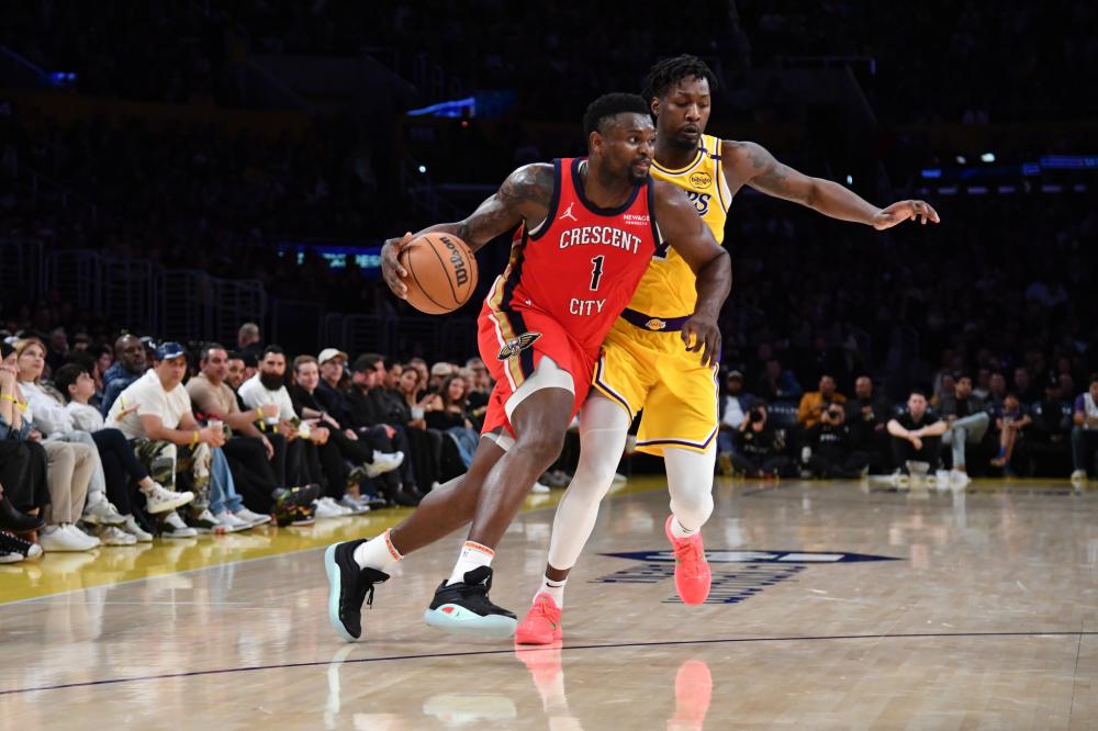 担任首发 担任首发