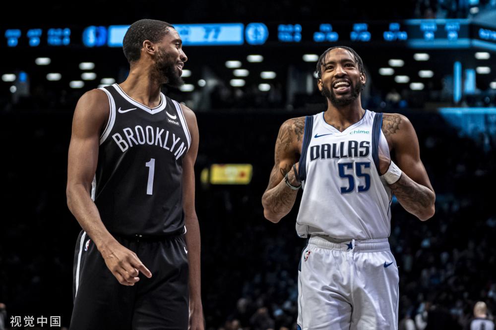 球场上的每 球场上的每