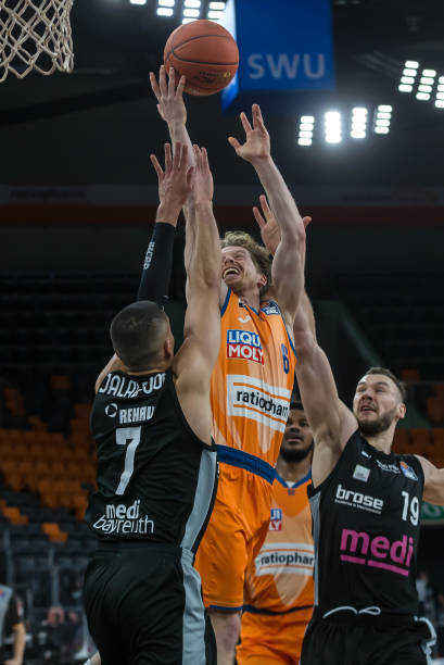 验的替补门 验的替补门