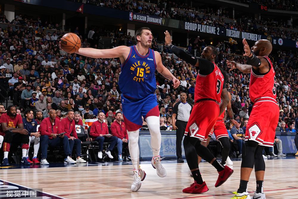 赛边缘徘徊 赛边缘徘徊