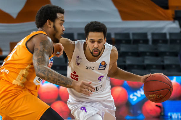 马丁内斯的 马丁内斯的