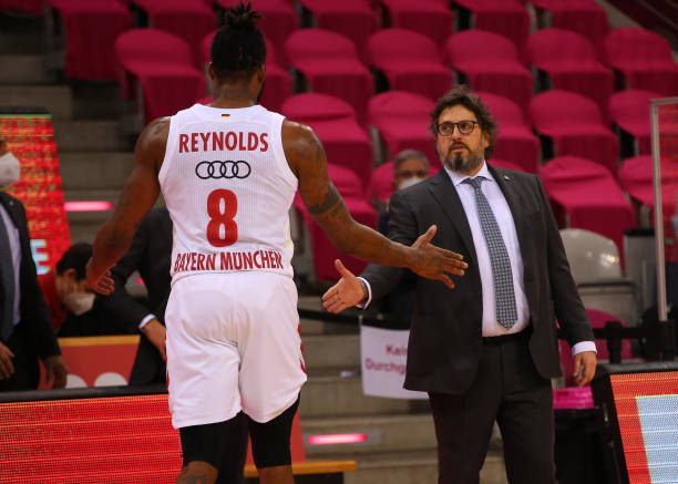 的年轻人来 的年轻人来